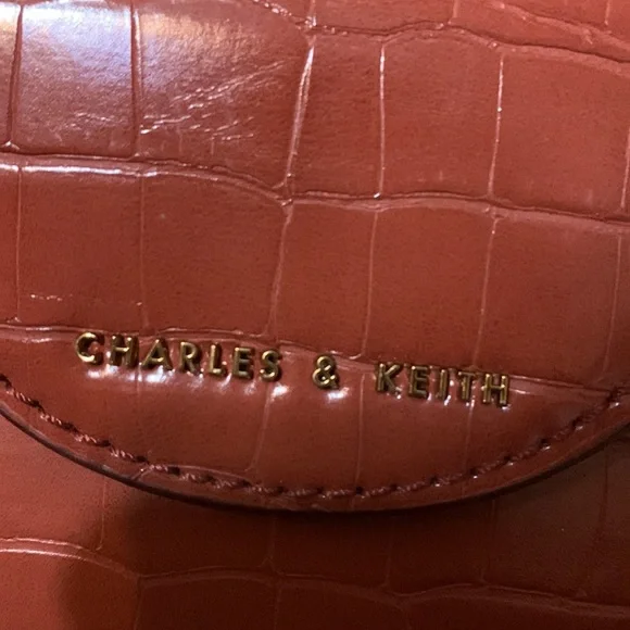 Charles & Keith Mini bag - Picture 3 of 6